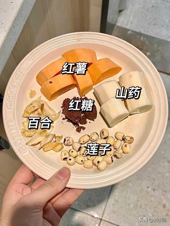 入冬后建议中老年人：少吃猪肉和鸭肉，多吃5菜，增强体质好过冬