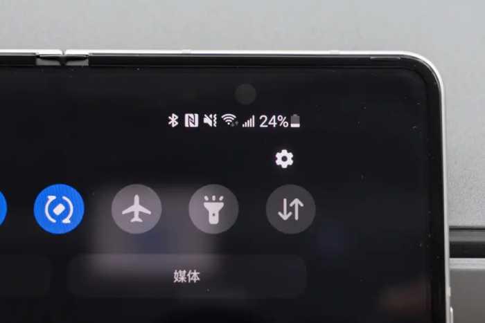 三星Galaxy Z Fold3 5G体验：都第三代了，折叠屏手机真的好用吗？