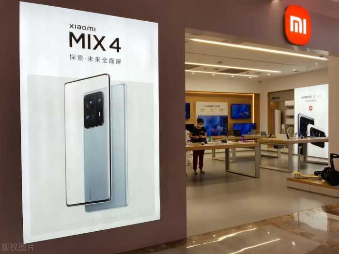 小米MIX4首批用户评价来了，好评率达到99%，其中一个差评很中肯