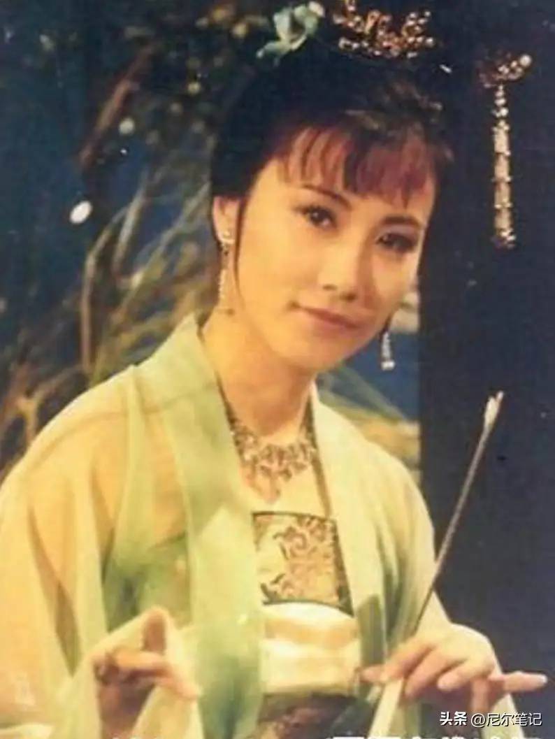 汪明荃情史：力压赵雅芝却一生无子，罗家英疯狂求婚，63岁得二嫁