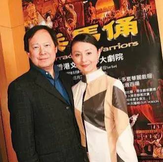 香港豪门“绿帽子”：娶最美打星、娇妻出轨干儿子、衣柜现半裸男