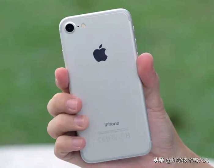 iPhone7闪退严重，可升级iOS 15，但有必要吗？