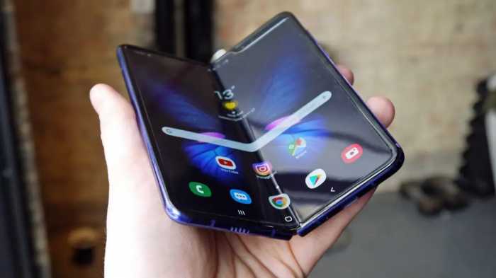 售价13000？三星Galaxy Fold 2开始量产，华为你怎么看？