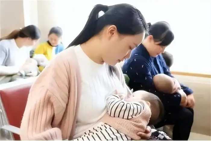 一直戒不了奶？12岁男孩每天喝3次母乳，求助医生被拒绝：回家吧