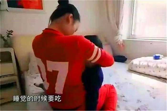 一直戒不了奶？12岁男孩每天喝3次母乳，求助医生被拒绝：回家吧