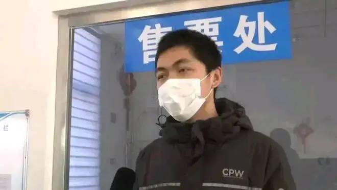 纪云浩事件后续：学历之谜被破解？19岁转业不合理，父亲不是高官