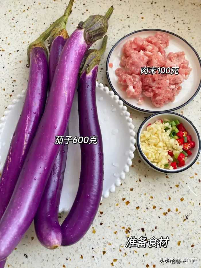 花青素是“抗老素”，女性40岁后，吃3种花青素食物，胜过敷面膜