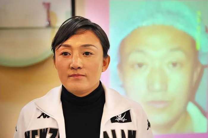 她曾获9次冠军，被教练下药终身不育，退役后却沦为“搓澡工”