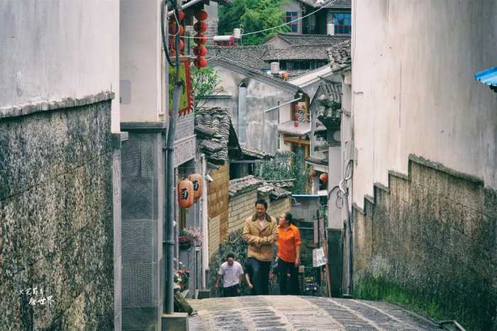 超赞！退休了就去这个中国最适合养老的古镇，冬暖夏凉、四季宜居