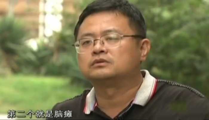 2012年，被父亲强迫在雪地上裸跑的4岁男孩，如今成就惊艳四方