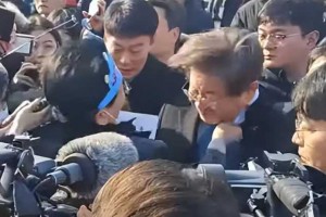 韩国李在明遇袭伤情分析，凶手在下死手，刀刺颈部到底