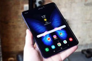 售价13000？三星Galaxy Fold 2开始量产，华为你怎么看？